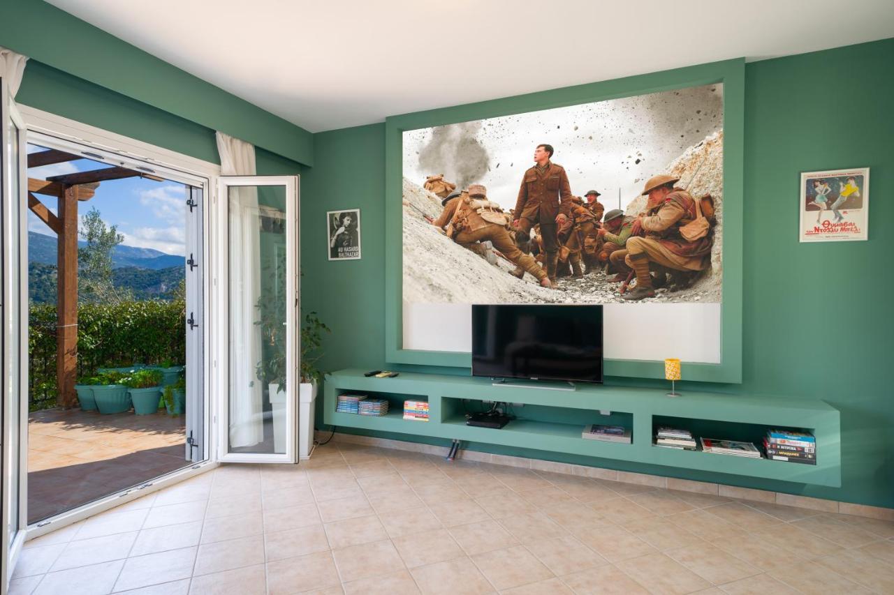 Villa Cinema Themed House In Argostoli Esterno foto